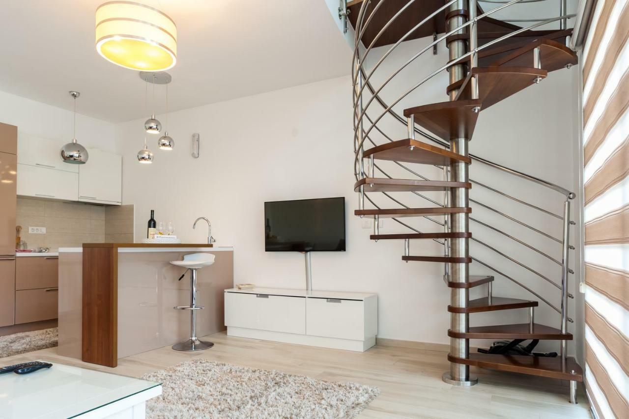 Apartments Davor Bar Exterior photo